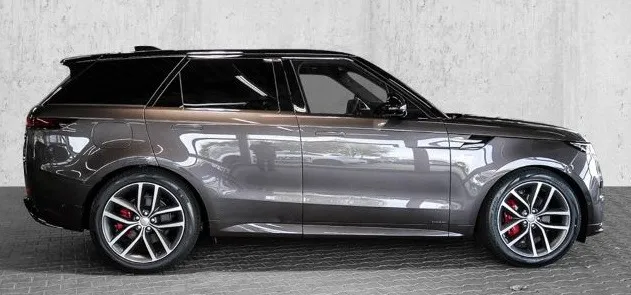 Land Rover Range Rover Sport D350 =Autobiography= SV Bespoke Image 3